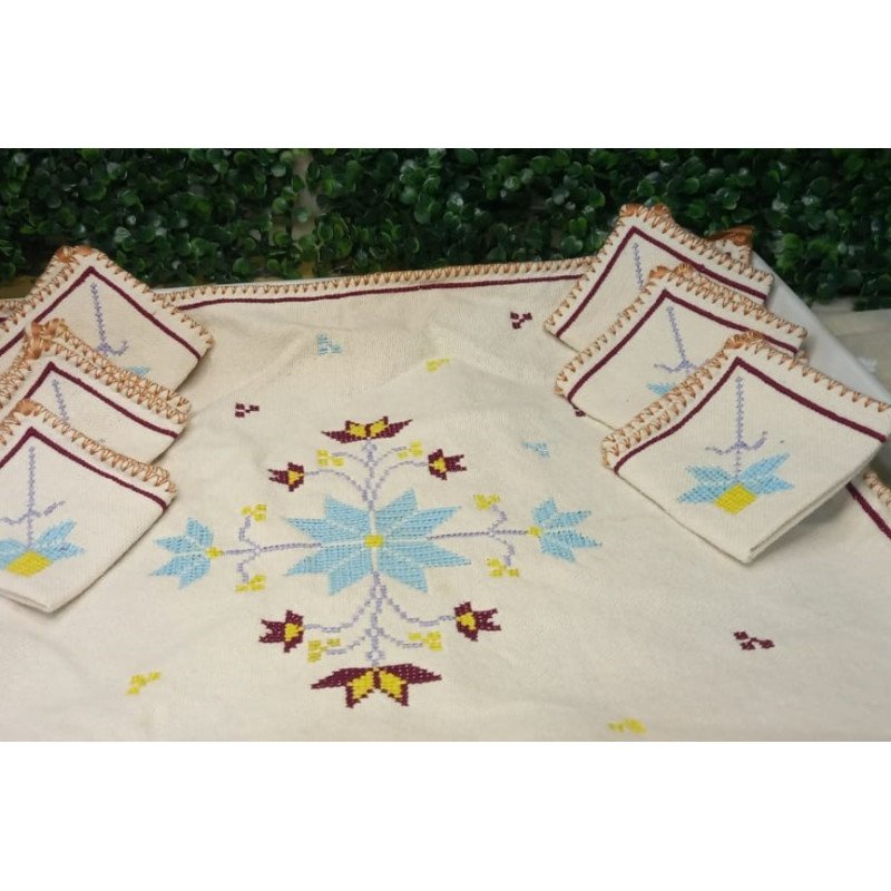 Couvre-plateau en Broderie “Karwa” avec Serviettes