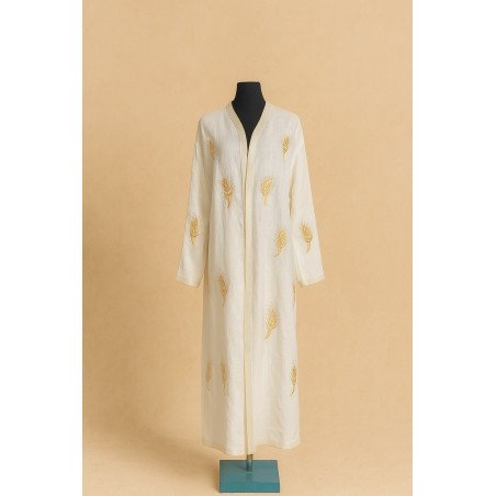 Kimono blanc brodé de motifs dorés
