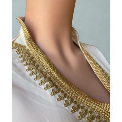 Jellaba Blanche en Satin Brodé Élégance Pure et Finitions Dorées